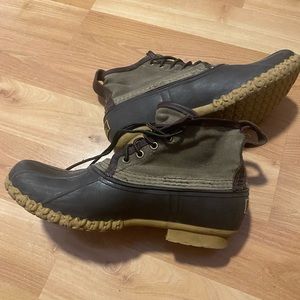 Men’s LL Bean size 8 duck boots